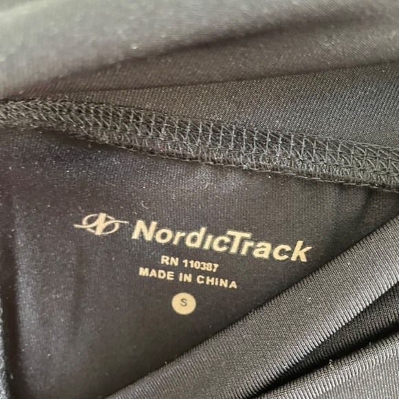 NWT Black Bootcut Yoga Workout Pants - Size S - Picture 2 of 2